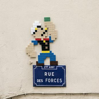 image pixellisée de Popeye réalisée par Mifamosa avec la plaque de la rue des Forces à Lyon